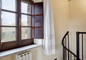 Vintage Apartment in Magione with Swimming Pool