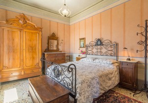 Vintage Holiday Home in Montecastelli Pisano with Terrace