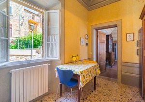 Vintage Holiday Home in Montecastelli Pisano with Terrace