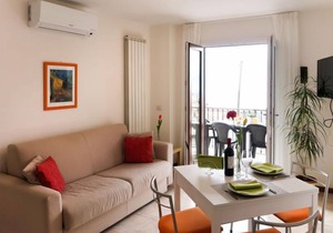 Viola by Interhome