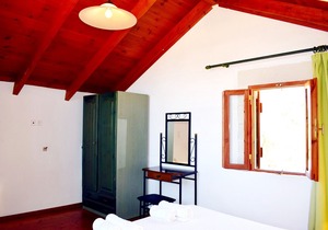VIOLA SUITES,VILLA 3 with shared pool