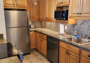 VIR #409 Upper West Maui Oceanfront Condo - Kahana