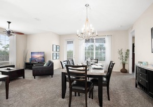 Vista Cay Island Breeze Lake View Condo Near all Parks. Walk to OCCC!