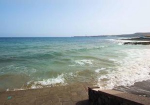 Vistas al Mar junto a la Playa 2D