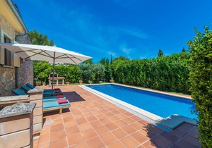 Vivienda Isabela - Three Bedroom Villa, Sleeps 5