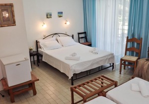 Vlachogiannis Hotel - Quadruple Room 1