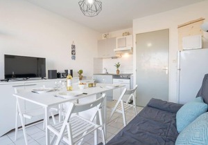 Voiles d'Or-Gênois by Interhome