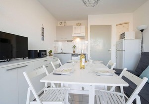 Voiles d'Or-Gênois by Interhome