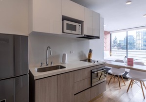 w* | Cozy Loft in Santa Ana