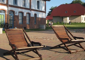 W1 Modern apartment over 2 floors with a garden on the Salzhaff