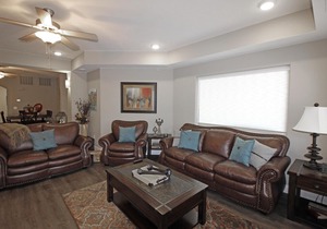 W304 - Estancia - 4 BD / 4 BA