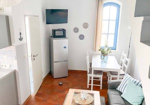W5 Maritime family-friendly apartment on 2 floors with a large garden