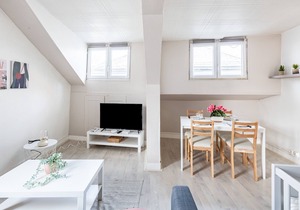 Waddington 201 - Two Bedroom Apartment, Sleeps 6