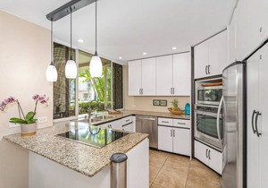 Wailea SPECIAL SEPT-NOV, Full AC, 1st FL, Expansive Lanai, Pool & Walk to Beach