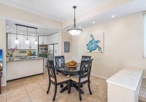 Wailea SPECIAL SEPT-NOV, Full AC, 1st FL, Expansive Lanai, Pool & Walk to Beach