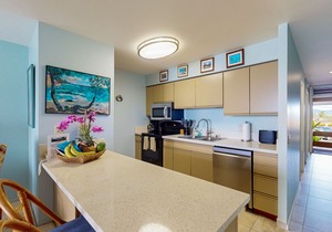 Wailua Bay View Condo w/Private Washer/Dryer, Free WiFi, Shared Pool