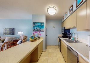 Wailua Bay View Condo w/Private Washer/Dryer, Free WiFi, Shared Pool
