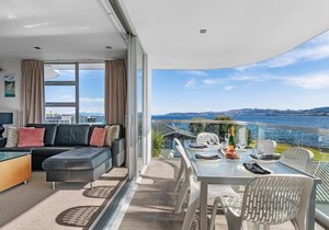Waimahana Apartment 8