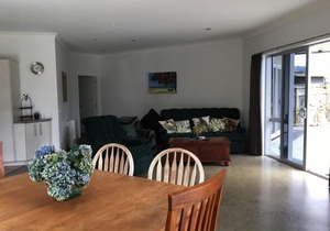'Waitui' Bach @ Tairua Beach. Tranquil holiday space.