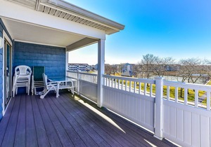 Walk to Beach 3rd-Floor Condo w/Large Balcony, Sunset Views & Shared Pools