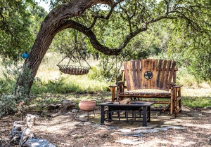 Walk to Remi's Ridge & Hayes Hollow Century Oak Casita - Near Canyon Lake