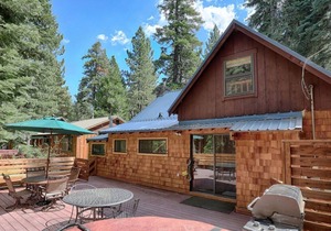 Walk to Tahoe Park Private Beach, Hot Tub, Dogs OK- Cedar Crest