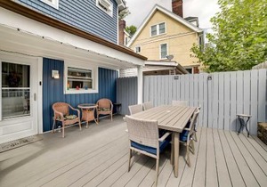 Walk to Walnut St Pet-Friendly Pittsburgh Home!