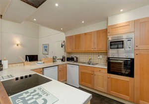 Walled Garden Mews 8 - a mews cottage that sleeps 6 guests in 2 bedrooms