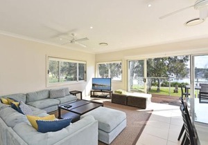 Wangi Lakehouse