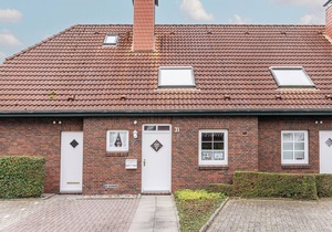 Warm and with some extras: In the ground floor apartment with its approx.