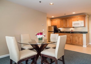Water's Edge Resort and spa w indoor and outdoor pool and beach. Condo Sleeps 6