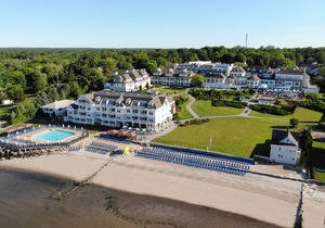 Water's Edge Resort and spa w indoor and outdoor pool and beach. Condo Sleeps 6