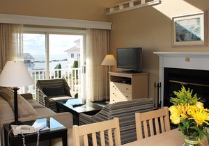 Water's Edge Resort and spa w indoor and outdoor pool and beach. Condo Sleeps 6