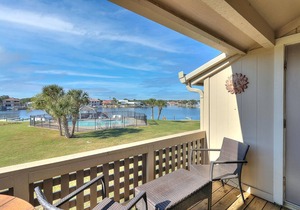 Water views, private boat dock, 2 bedroom, 2 bath Bayhouse Condo in Rockport
