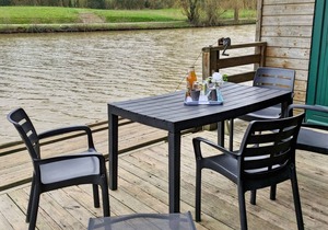 Waterfront Chalet with Fishing, Games, and Family Fun for 5-7 Guests