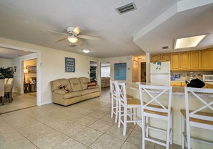 Waterfront Hernando Beach Home w/Dock + Kayaks