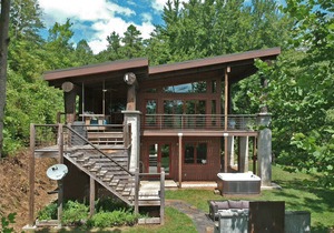 Watershed 03 - Free Train Tours + Custom Modern Luxury Cabin + Beautiful Sunset
