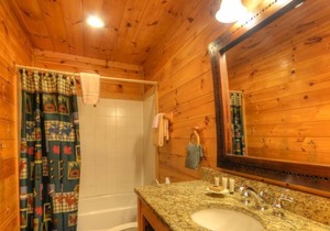 Watershed 05 - Free 4x4 Tours +Modern-Rustic, Luxury Cabin+ Adventures for Big