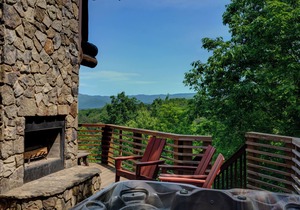 Watershed 10 - Two King Bedrooms with a Long Range View