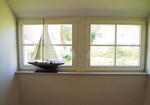 Welcome to the "Reet am See" vacation home directly on Lake Convent.
