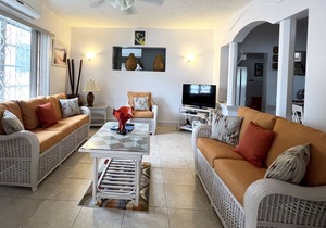 Welcome to the unpretentious and breezy Graceville, steps away from the beach