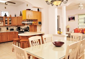 Welcome to the unpretentious and breezy Graceville, a few steps away from the beach