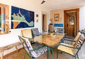 Welcome to this great vacation home with private pool and mountain views.