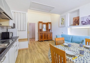 Welcome to this inviting holiday apartment.