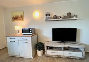 Well-kept vacation complex with 5 residential units in a quiet cul-de-sac location