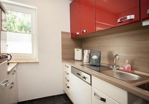 Well-maintained apartment in a family home in a quiet residential area, with a splendid view of the surroundings