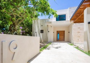 West Bay Breeze home