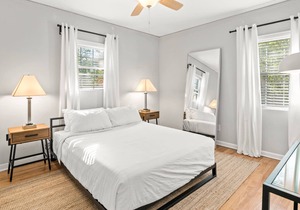 West Home- Cozy Apartment in Virginia Highlands