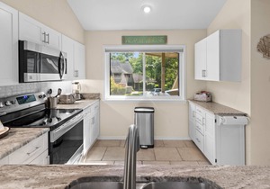 West Hyde Park 7E in Kingston resort, Pools, Beach