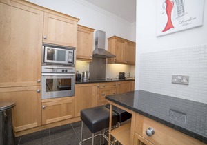 Westminster Maida Vale spacious and elegant 2 bedroom victorian flat